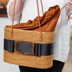 Jacqueline Handbag -Gift Shop 18262 Jacqueline Handbag ALT 02 P