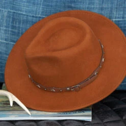 Gift Shop -Gift Shop 26890 Adobe Fedora ALT 01 P