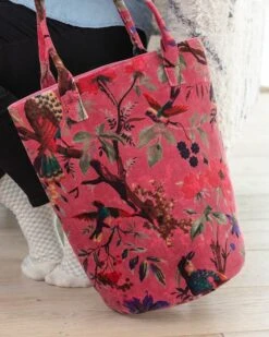 Chappelle Bucket Handbag 8 Chappelle Bucket Handbag -Gift Shop 27995 Chappelle Bucket Handbag ALT 02 P