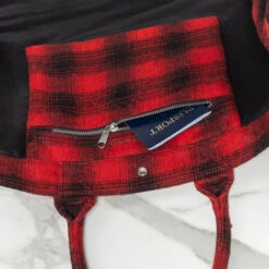 Après Ski Flannel Tote 8 Après Ski Flannel Tote -Gift Shop 28892 Apres Ski Flannel Tote ALT 02 P