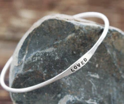 Gift Shop 22 "Loved" Silver Bangle